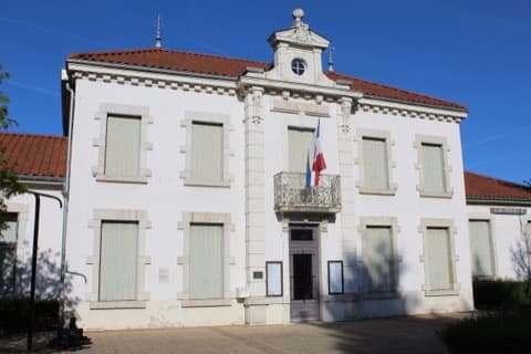 Couvreur Attignat