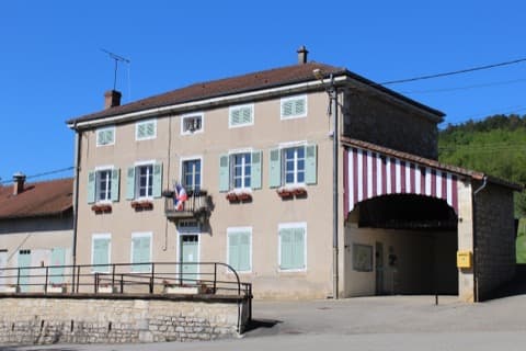 Couvreur Courmangoux