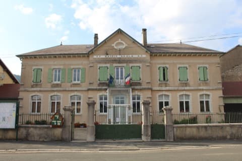 Couvreur Izenave