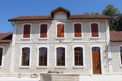 Couvreur Murs-et-Gélignieux